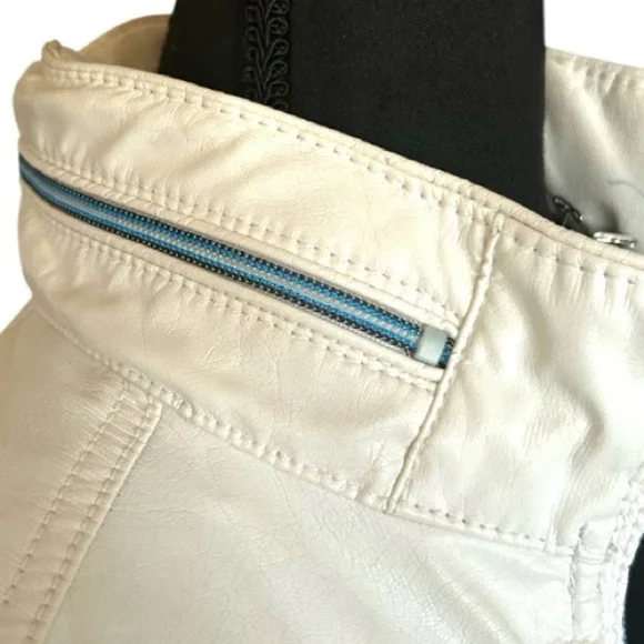 Pull & Bear Faux Leather Bomber Jacket Size 8-10 Off White w/Zipper Rain hood - Picture 8 of 13